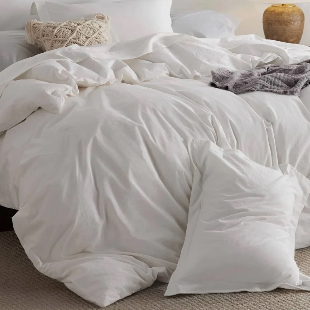 New In Package Bedsure Cotton Duvet Cover - White - Queen